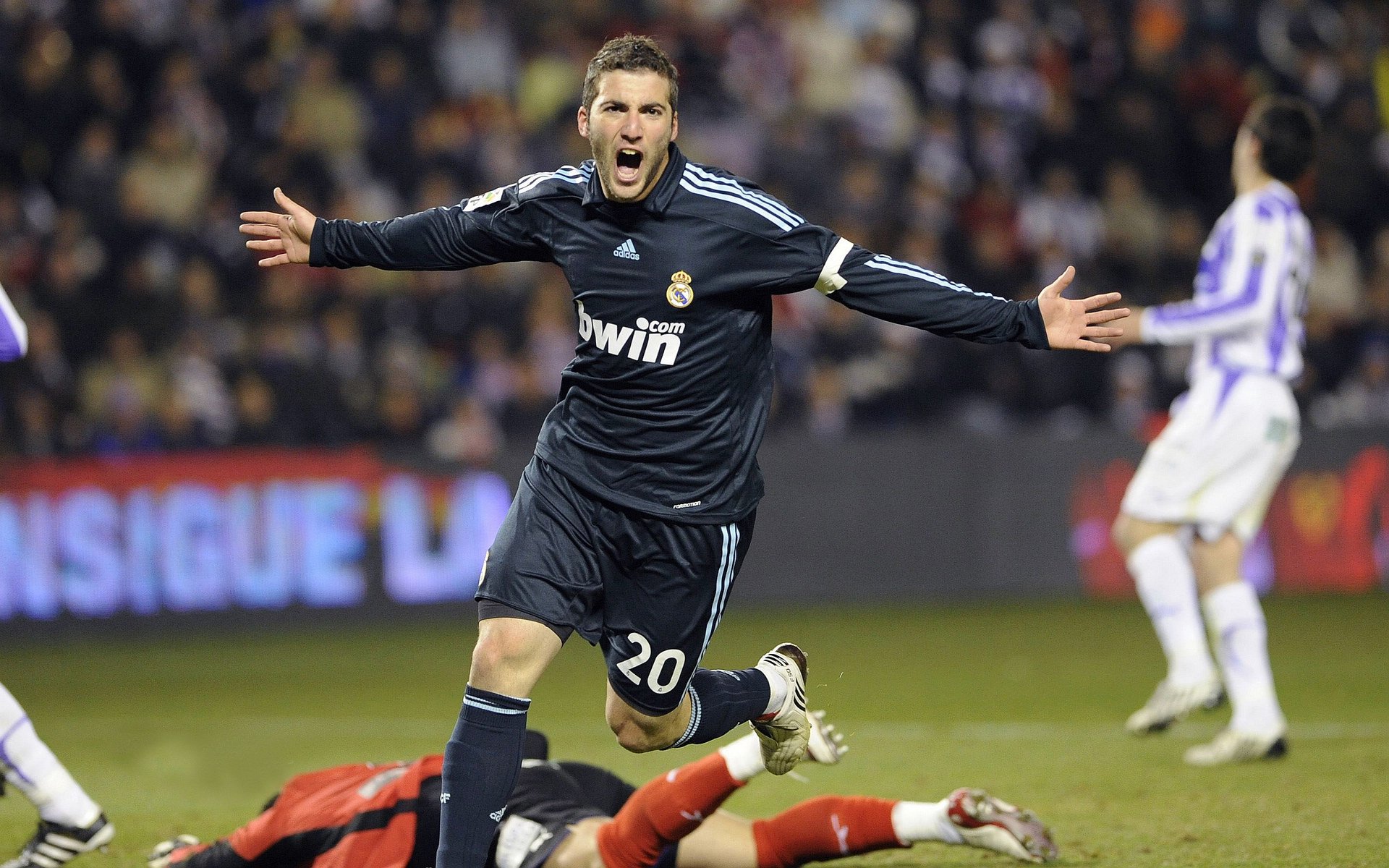 季后赛临近,强队迎来“逆转战”!