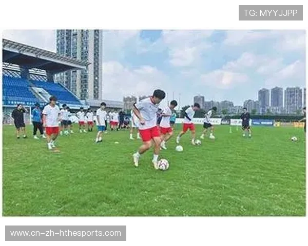 青少年足球教练培训班在多个城市同步进行,青少年足球教练员